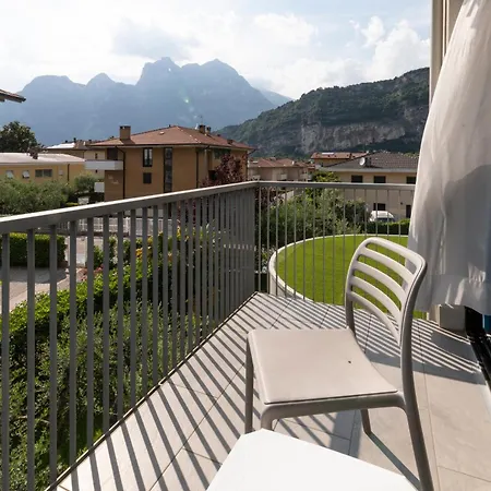Hotel Holiday Sport & Relax Torbole Sul Garda Exterior photo