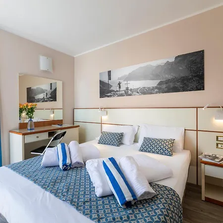 Hotel Holiday Sport & Relax Torbole Sul Garda Exterior photo