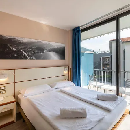Hotel Holiday Sport & Relax Torbole Sul Garda Exterior photo