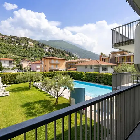 Hotel Holiday Sport & Relax Torbole Sul Garda Exterior photo